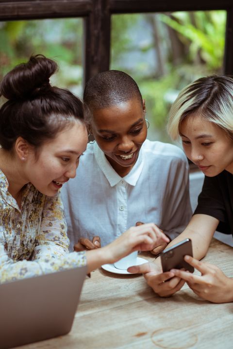 women-browsing-smartphone